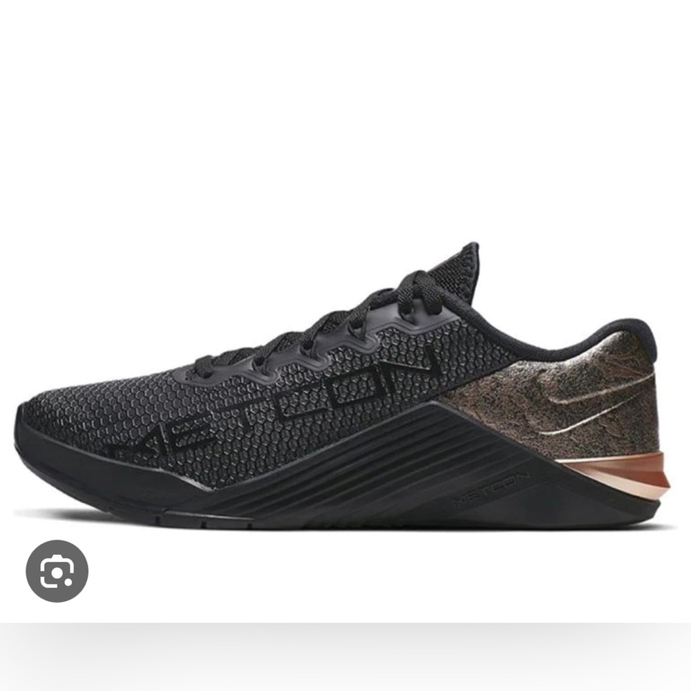Women’s Nike Metcon 5 X, black/rose gold, size 9